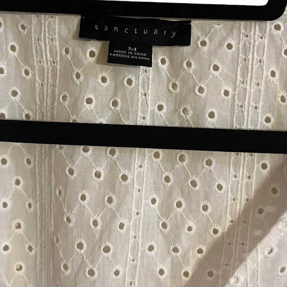 Sanctuary White Eyelet Adjustable Gathered Top size M
